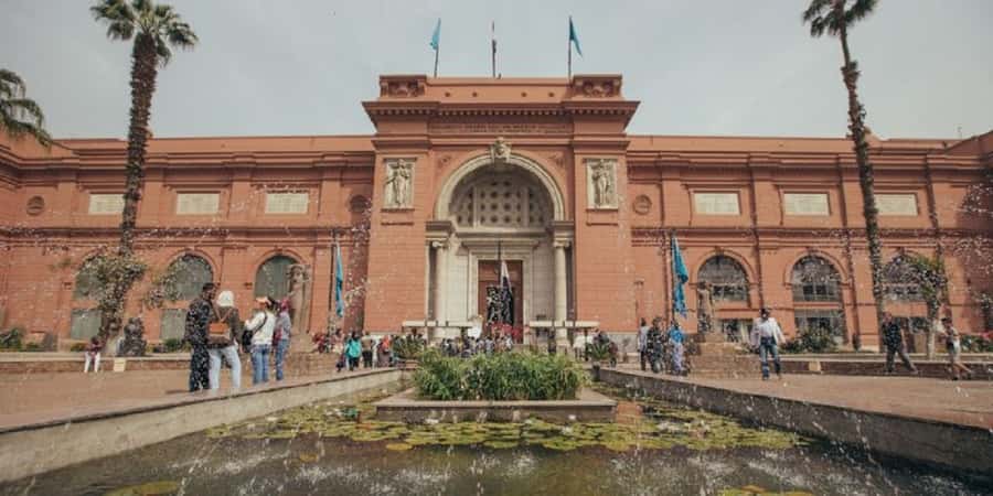 From Hurghada: Private Day tour of Cairo with guide, Lunch - Why this private Cairo day trip feels worth it (for the right person)