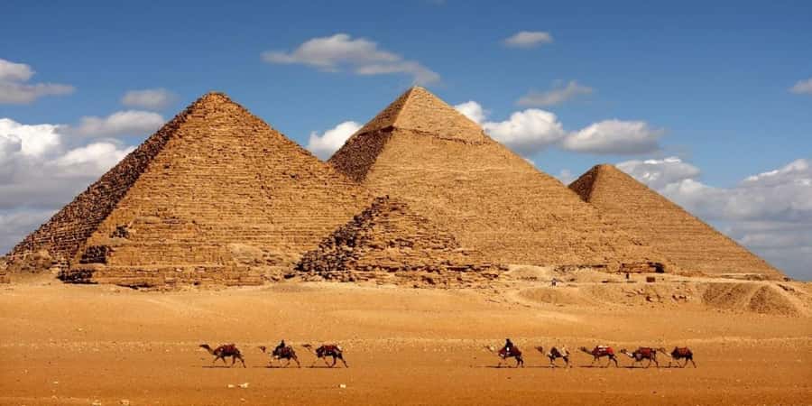 From Hurghada: Private Day tour of Cairo with guide, Lunch - Price and value: is $150 per person fair for this much travel?