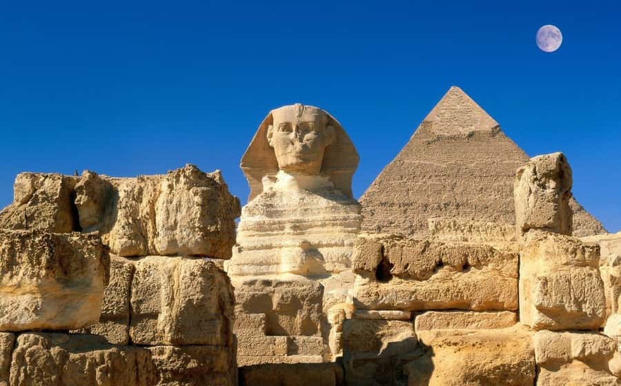 From Hurghada: Pyramids and Egyptian Museum Tour & Boat Ride - The 30-minute Nile cruise: a real break from monuments