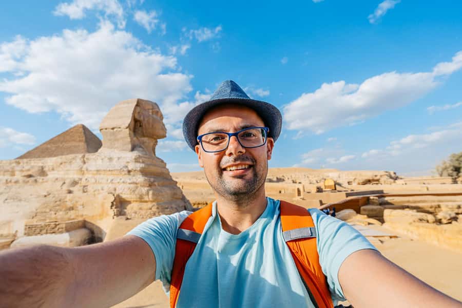 From Hurghada: Pyramids & Museum Small Group Tour by Van - Hurghada–Cairo: the long ride that’s part of the price you pay