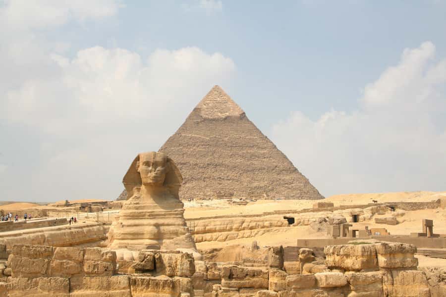 From Hurghada: Pyramids & Museum Small Group Tour by Van - Practical packing checklist (based on what helps on this kind of day)