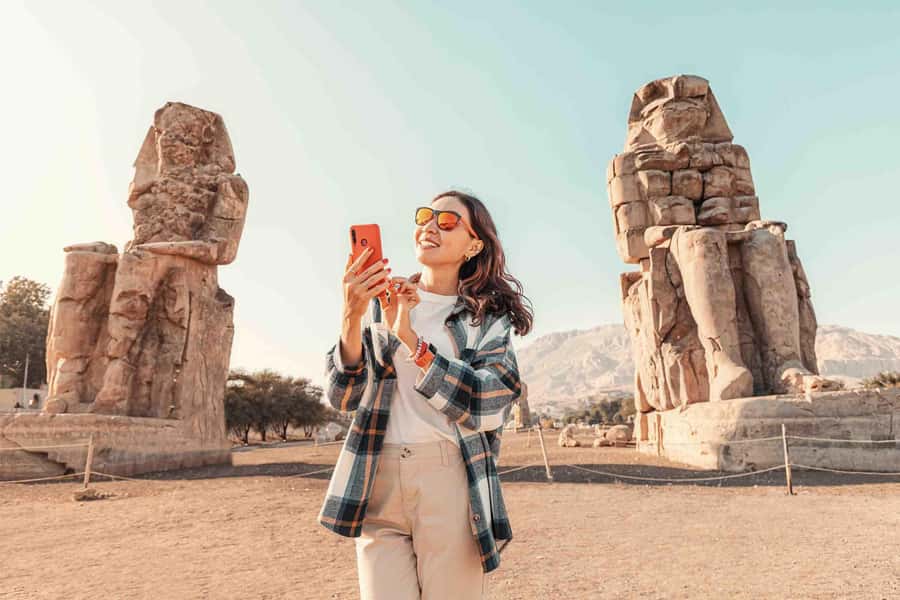 From Luxor: Guided Tour to East or West Banks with Lunch - Hatshepsut’s temple: the female ruler stop that people remember