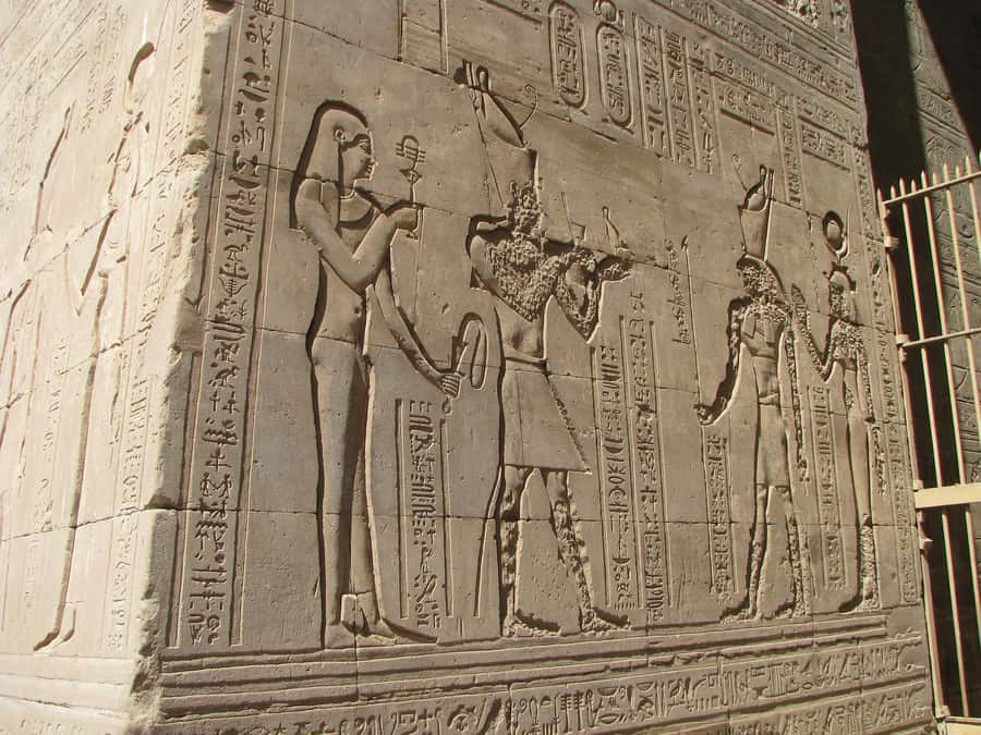 From Luxor: Private Edfu and Kom Ombo Temples Tour & Lunch - FAQ