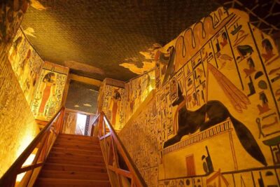 From Luxor: West Bank Tour with Valley of Queens & Lunch - Temple of Hatshepsut: The Female Pharaoh’s Temple on Cliffside Stone
