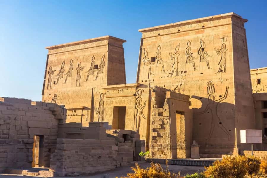 From Marsa Alam: Private 2-Day Tour to Aswan & Abu Simbel - Day 2: Abu Simbel with time to actually see the façade