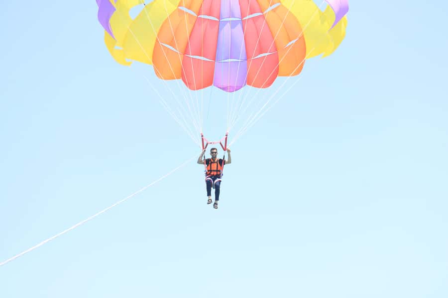 From Sharm El-Sheikh: Sharm El-Maya Parasailing Adventure - Safety and comfort: what the format suggests