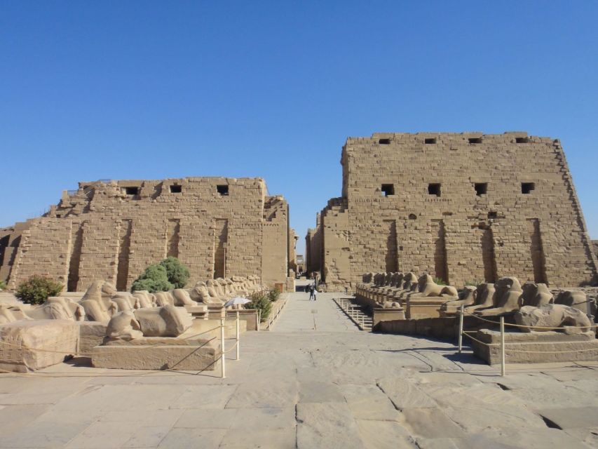 From Sharm: Full Day Tour in Cairo By flight - Khan el-Khalili bazaar: one hour of shopping with the right expectations