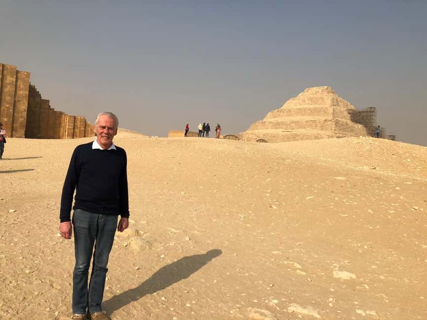 FULL DAY TOUR: GIZA PYRAMIDS, SPHINX, SAQQARA & MEMPHIS - Giza Pyramids and the Sphinx: the obvious stops that still reward attention