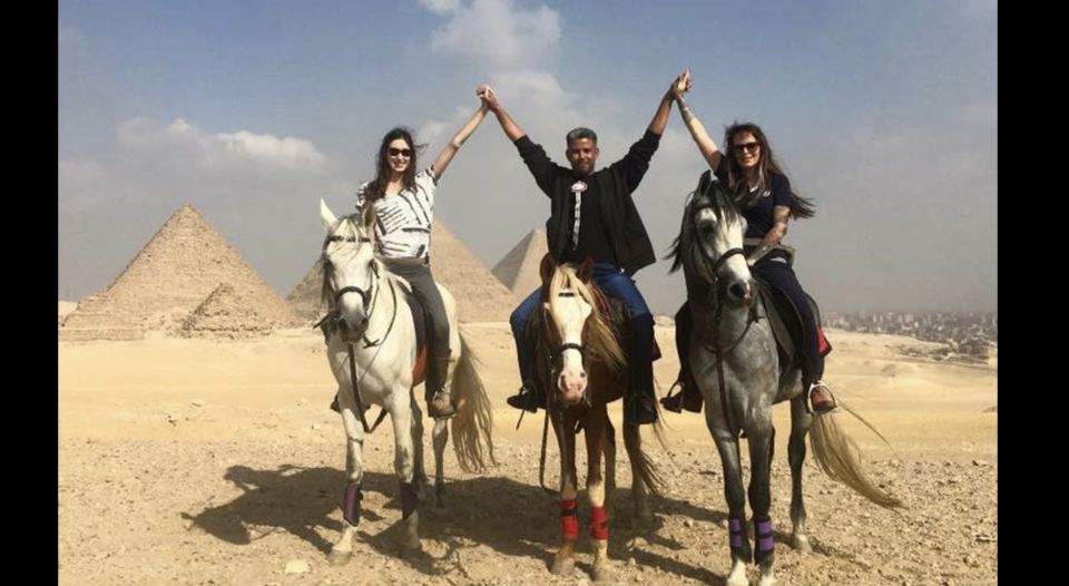Giza/Cairo: Private Half-Day Great Pyramids and Sphinx Tour - Private Pickup and an Egyptologist on the Giza Plateau