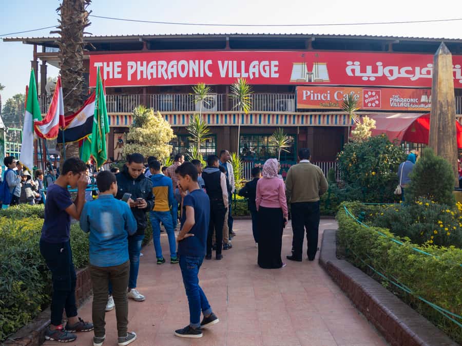 Giza: Pharaonic Village Half-Day Tour with Hotel Pickup - Inside the Tutankhamun replica and the core Egypt museum set