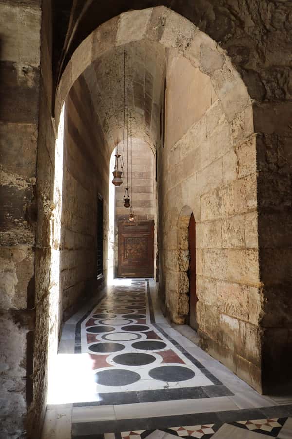 Half Day Tour: El Moez Street, Al Azhar Park and Bazar - Pickup times and Cairo traffic: how to avoid the rough edges