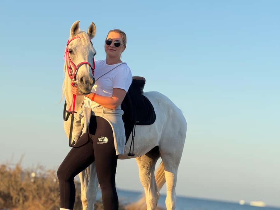 Hurghada: 1-Hour Desert & Beach Camel Ride with Transfers - Small group energy: why it feels more personal