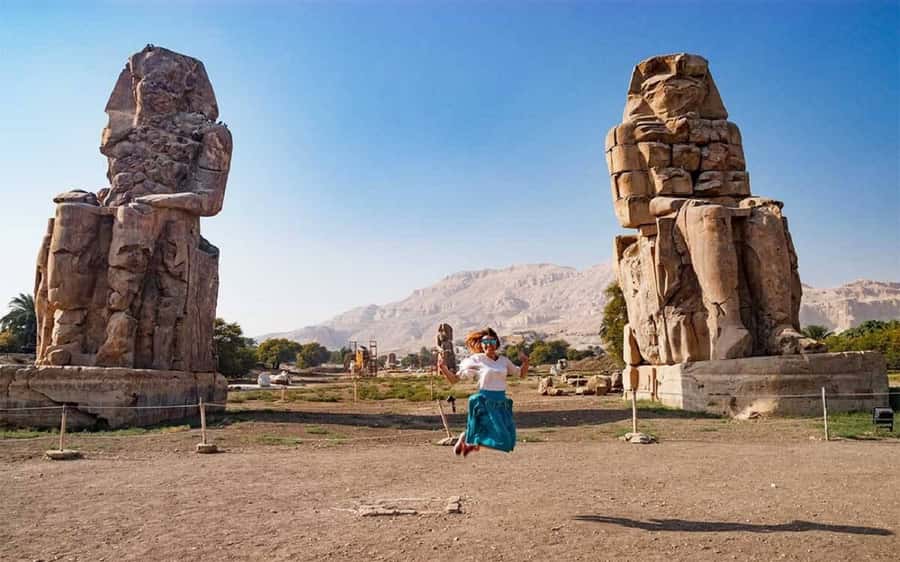 Hurghada: 2-Day Luxor Tour with Hotel, Balloon, & Boat Ride - Colossi of Memnon and camel ride: iconic photos plus village color