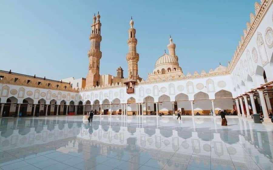 Hurghada: 2 Day Tour to Cairo by Air with Accommodation - Giza Pyramid Complex: Cheops, Chephren, Mykerinus, and What to Look For