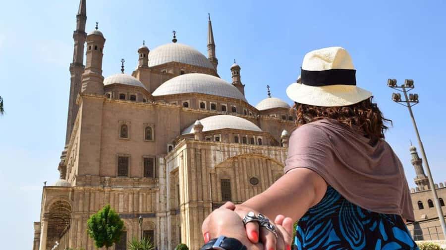 Hurghada: 2 Day Tour to Cairo by Air with Accommodation - Salah el din Citadel and Mohamed Ali’s Alabaster Mosque