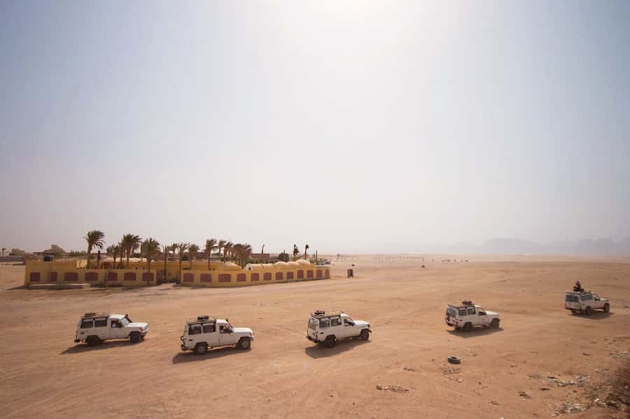 Hurghada: 6-Hour Jeep Desert Safari, Dinner, and Show - The Stars Through a Digital Telescope: Why This Stop Feels Special