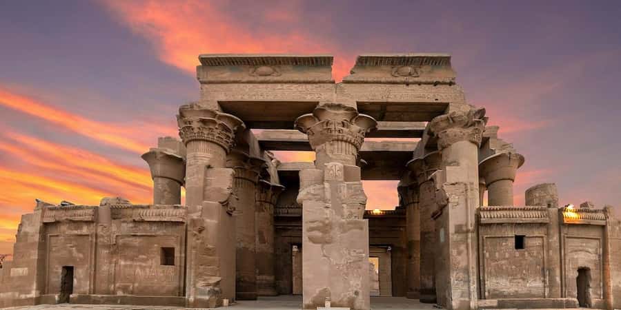 Hurghada: 7-Day Egypt Tour, Nile Cruise, Balloon, Flights - Day 6: Abu Simbel early by car, then a Nubian village lunch
