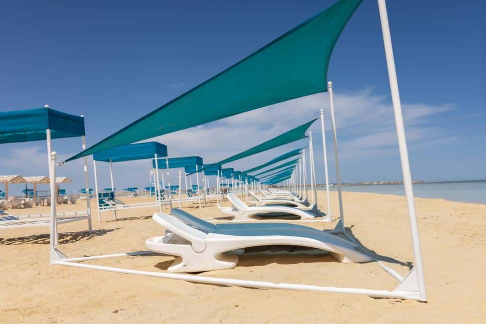 Hurghada: Cruise to Bianca Island Utopia w/ Transfer & Lunch - The Red Sea crossing: short, smooth, and good for settling in