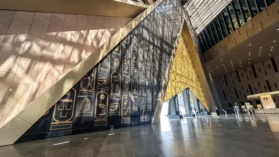 Hurghada: Grand Egyptian Museum, Pyramids & Sphinx Day Tour - Key things I’d bank on
