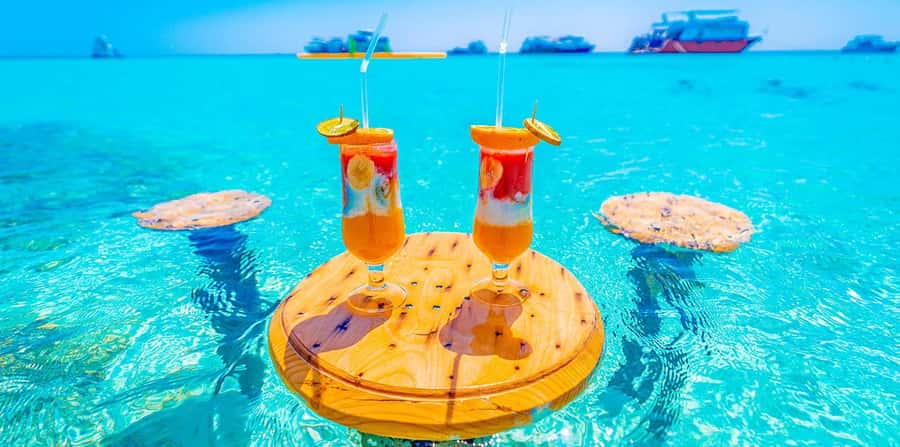 Hurghada: Hula Hula Cruise with Lunch, Massage, & Snorkeling - Yacht trips: beach massage and why the yacht format feels like a bigger deal