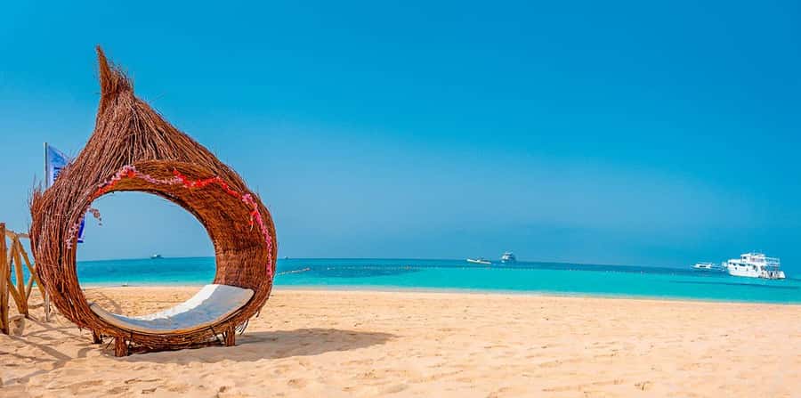 Hurghada: Hula Hula Island Boat Trip with Snorkeling & Lunch - The timing that makes or breaks the day