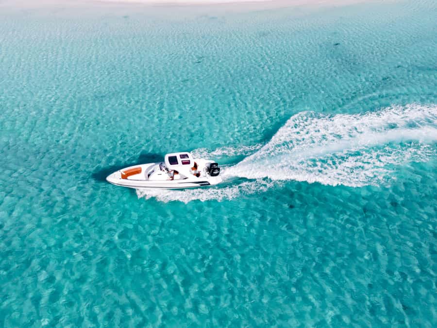 Hurghada: Hula Hula Speedboat w/ Optional Snorkeling & Lunch - Hula Hula Island time: beach comfort, swimming breaks, and the short massage