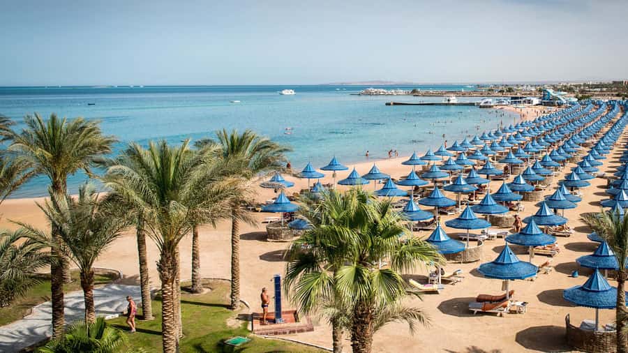 Hurghada : Jaz Makadi Aquaviva Waterworld - Getting in fast: separate entrance and your tour leader’s job