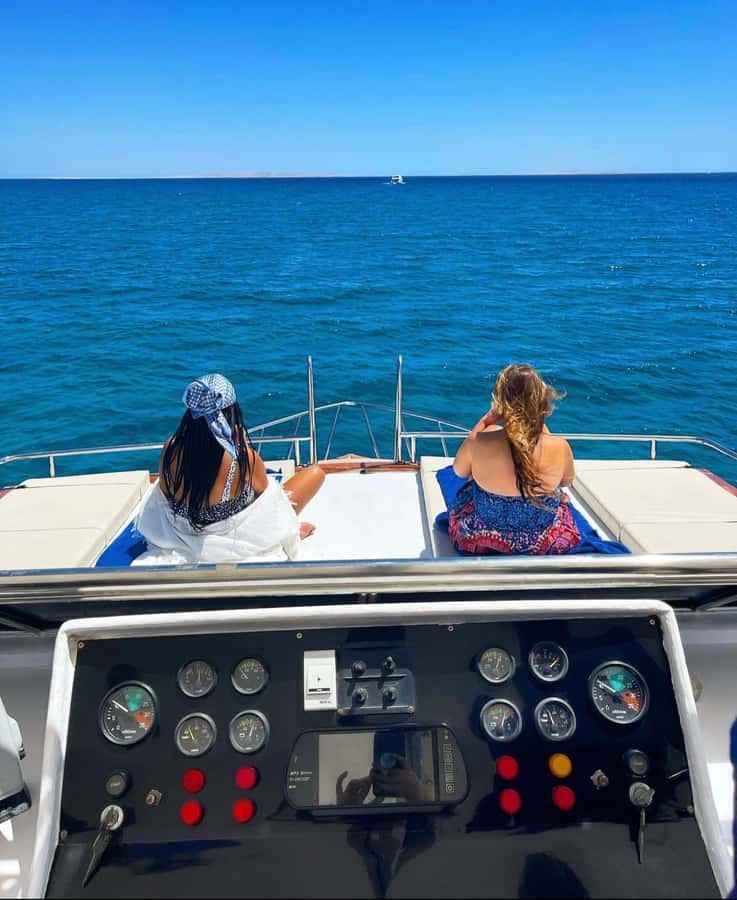 Hurghada: Luxury Yacht Trip with Personal Crew and Chef - What a personal-crew yacht day changes in Hurghada