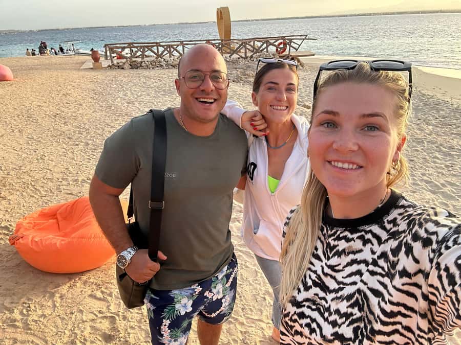 Hurghada: Magawish Island Speedboat W Snorkelling & Lunch - Not included: what you might need to handle on your own