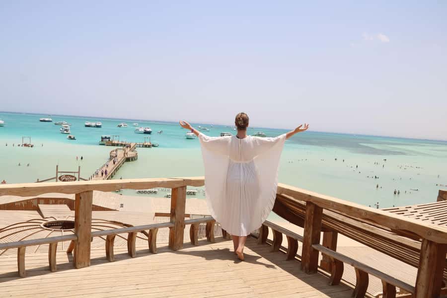 Hurghada: Orange Bay Island with breakfast, lunch & watersports - Breakfast onboard: fuel for snorkeling, not just a formality