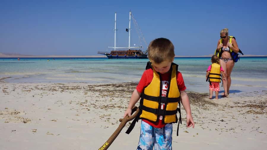 Hurghada: Pirates Sailing Boat to Orange Bay with Transfers - Orange Bay Island: A Short Beach Break With a Lot of Movement