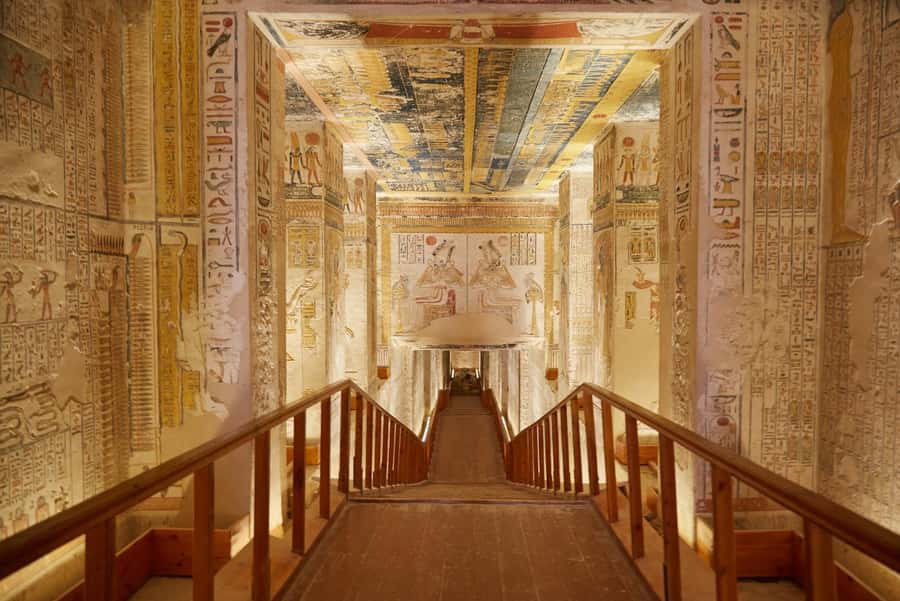 Hurghada: Private 4-Day Nile Cruise with Hot Air Balloon - Temple of Horus In Edfu: Why It Feels So Well-Preserved
