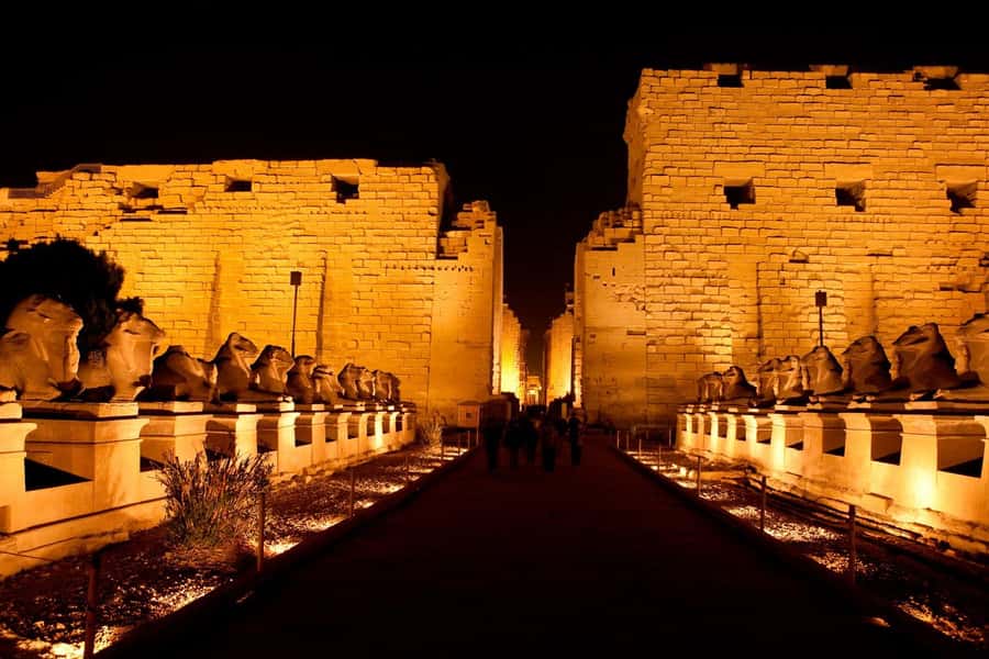 Hurghada: Private 4-Day Nile Cruise with Hot Air Balloon - Nile Cruise Setup: 5-Star Boat Cabins And Meals That Keep You Moving