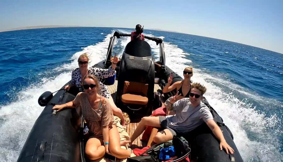 Hurghada: Private Speedboat to Dolphin House with Pickup - The Route After Dolphin House: El Fanadir Areas, Sandbanks, and a Shipwreck