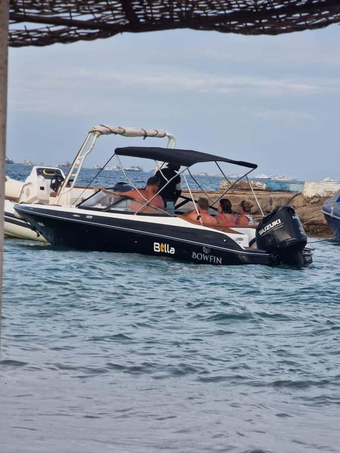 Hurghada: Private Speedboat to Magawish Island - The “private” part: pickup, express security, and your van ride