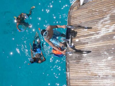 Hurghada, Professionals Diving in Open Water Tour with Lunch - Getting Moving: Pickup, Separate Entrance, and the Boat Cruise