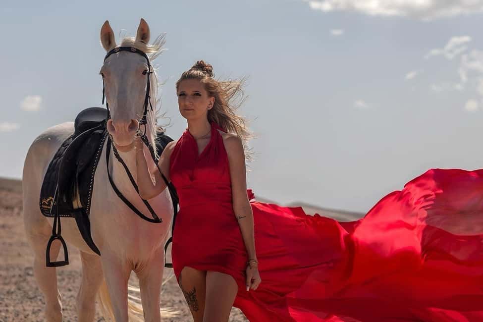 Hurghada: Red Sea & Desert Horse Riding Tour with Swimming - Swim With Your Horse Option: The 1-Hour Red Sea Moment