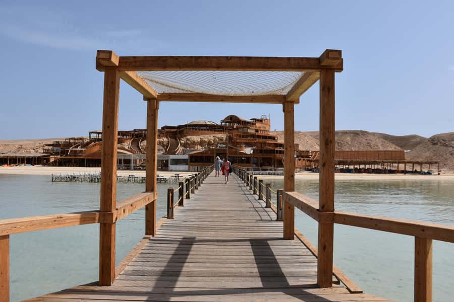 Hurghada: Royal Orange Bay with Massage, Snorkeling & Lunch - Snorkeling windows in the Red Sea: what to expect and how to make it worthwhile