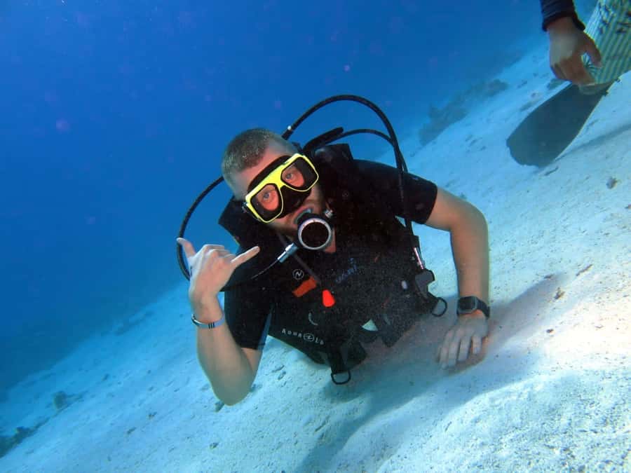 Hurghada: Scuba Diving cruise with lunch & pickup - Key points at a glance
