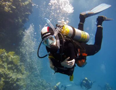 Hurghada Scuba Diving Trip with Pick-up, Lunch - From Your Hotel to the Harbor: The Pickup and Boat Setup