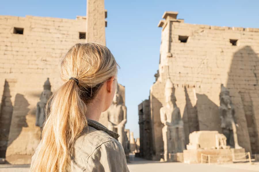 Hurghada: Small-Group Luxor Highlights & Balloon Day Tour - Hatshepsut’s mortuary temple: limestone terraces and Osiris symbolism
