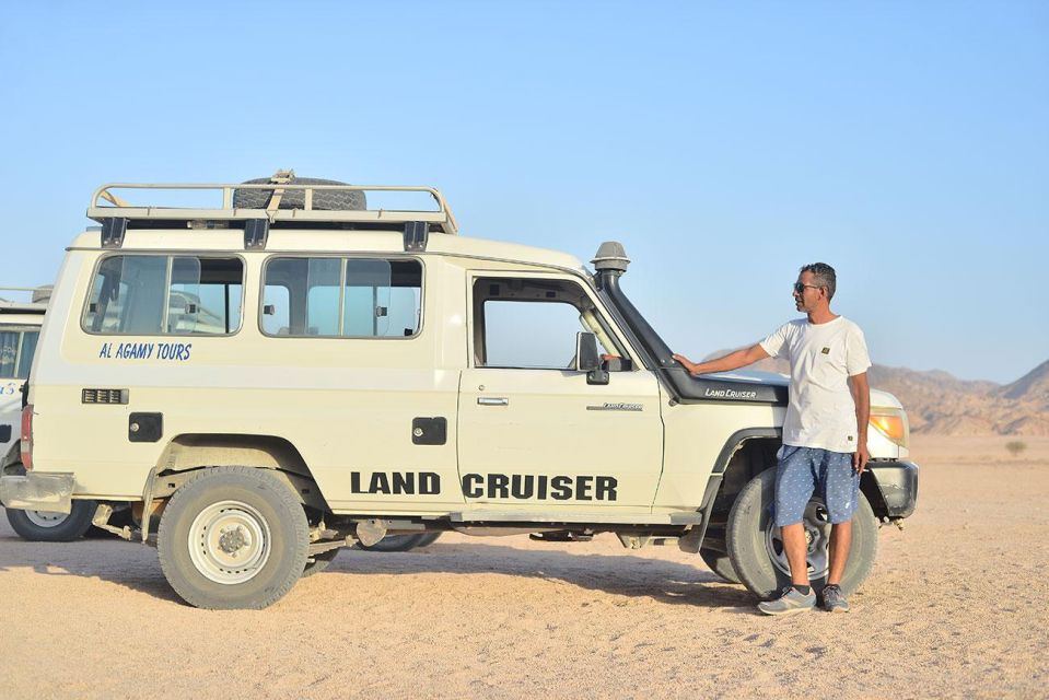 Hurghada: Star Watching Desert Adventure by Jeep with Dinner - Quad option: trading some comfort for extra adrenaline