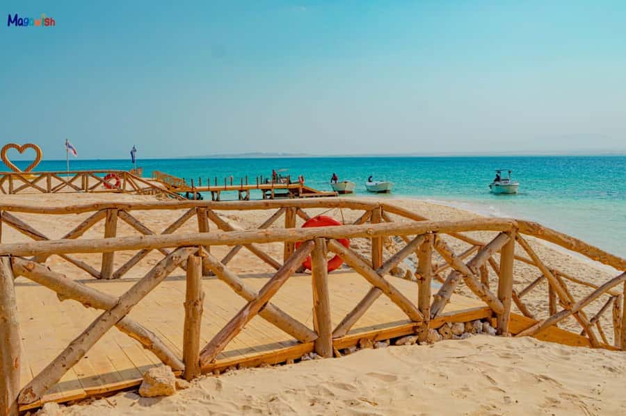 Hurghada : Sunset & Barbecue at Magawish Island By Speedboat - What You Pay: Value for a Private Group Up to 2