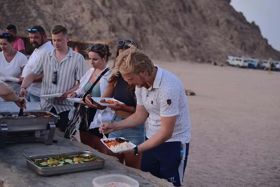 Hurghada: Unique Bedouin Craft, Handmade and Star Watching - Candle-lit fireside BBQ dinner: the social pause before the sky show