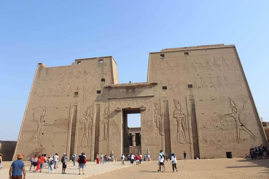 Luxor: 4 Days Nile Cruise with Guided Tours & Abu Simbel - Why this Luxor-to-Aswan cruise feels different than doing it alone