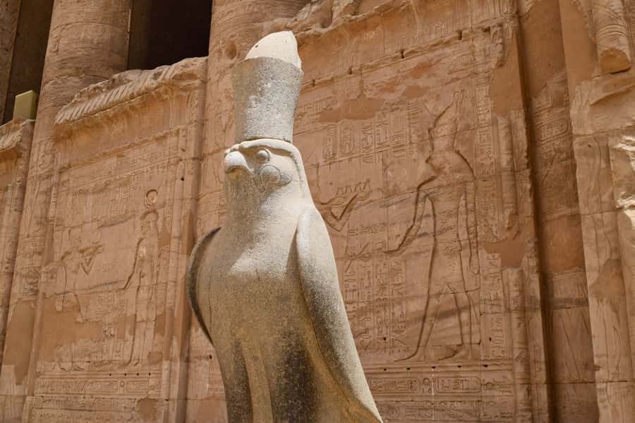 Luxor: 4 Days Nile Cruise with Guided Tours & Abu Simbel - Day 1 in Luxor: Valley of the Kings, Hatshepsut, then you sleep on the Nile