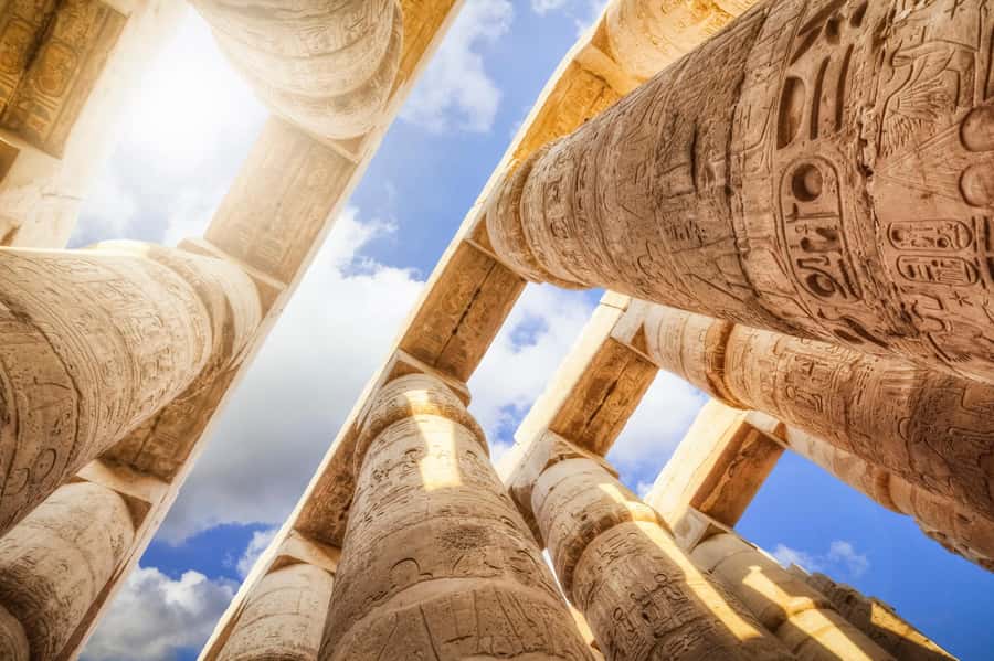 Luxor: All-Inclusive West Bank Tour, Sound & Light Show - Hatshepsut at Deir el-Bahari: Power Carved Into the Cliffs