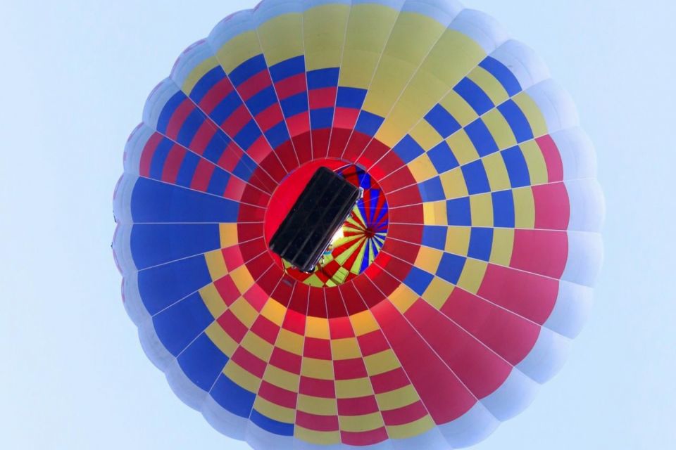Luxor: Deluxe Sunrise Hot Air Balloon - Landing and the calm finish back to your hotel