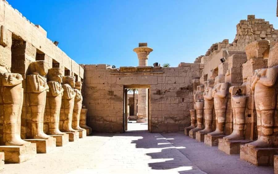 Luxor: East & West Bank Temples Private Tour with Tickets - The Midday Break: Lunch and a Breather Between Banks