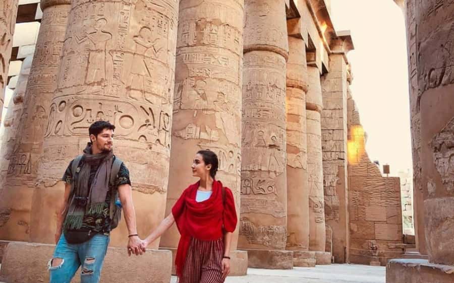 Luxor: East & West Bank Temples Private Tour with Tickets - Valley of the Kings: Royal Tombs and the Reality of Scale